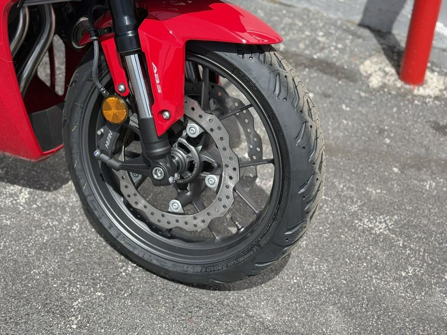2025 Honda® CBR500R CBR500R - 100964