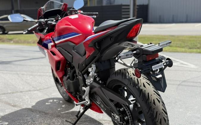 2025 Honda® CBR500R CBR500R - 100964