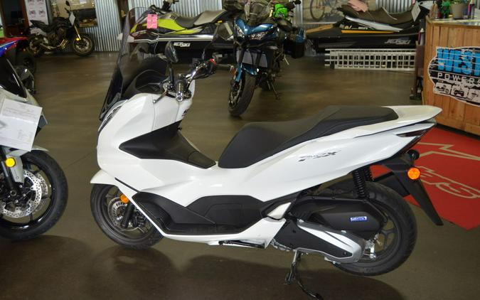 2022 Honda® PCX