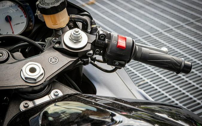 2005 Yamaha YZF R6