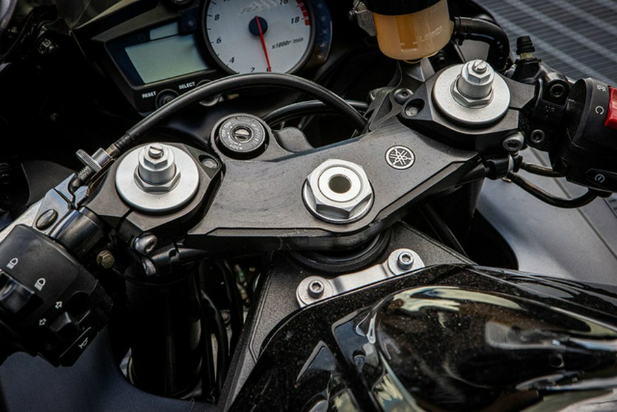 2005 Yamaha YZF R6