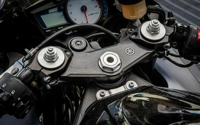 2005 Yamaha YZF R6