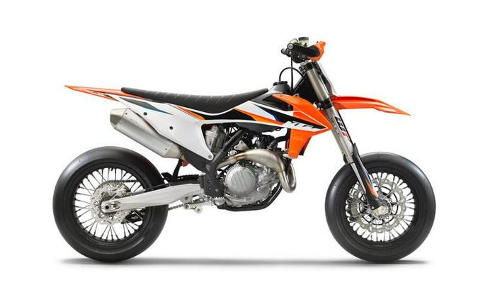 2021 KTM 450 SMR Review (13 Fast Facts and Supermoto Observations)