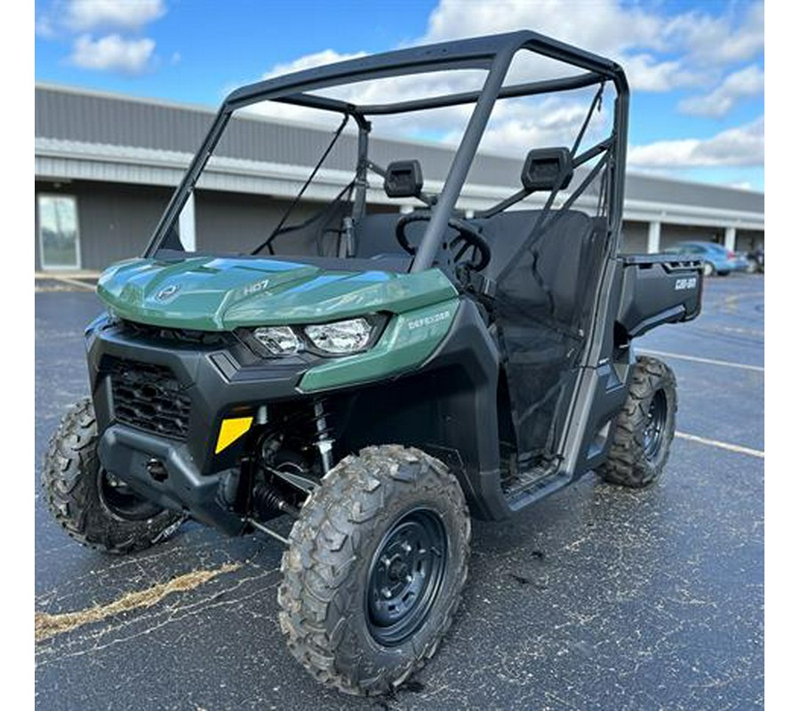 2024 Can-Am Defender HD7