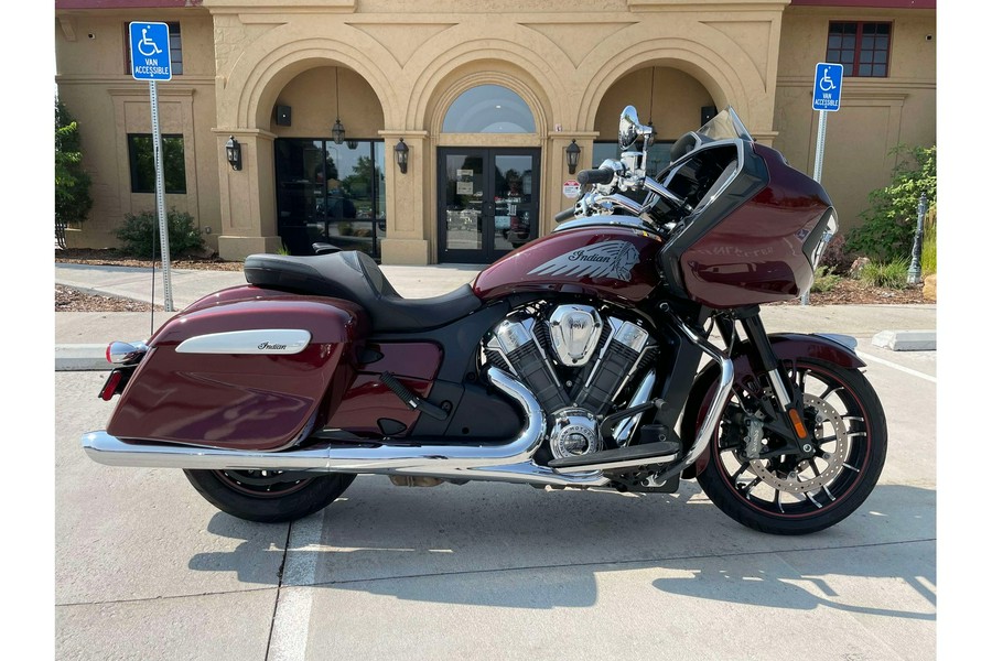 2023 Indian Motorcycle CHALLENGER LIMITED, MAROON METALLIC, 49ST Limited