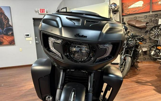 2025 Indian Motorcycle® Pursuit® Dark Horse® w/PowerBand Audio Black Smoke