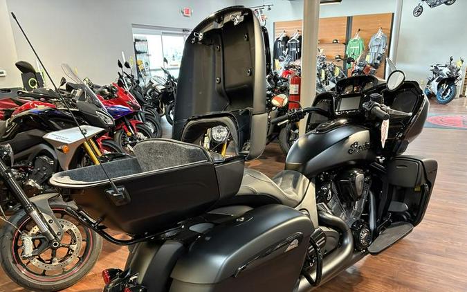 2025 Indian Motorcycle® Pursuit® Dark Horse® w/PowerBand Audio Black Smoke