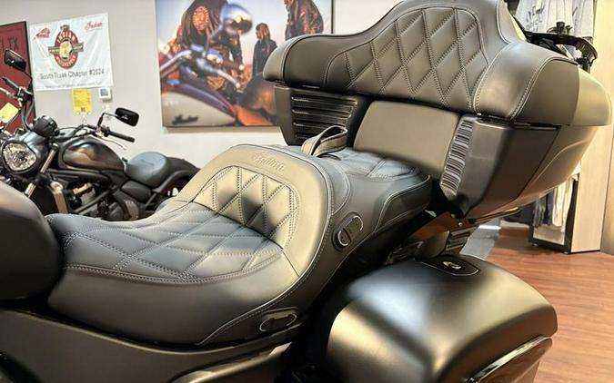 2025 Indian Motorcycle® Pursuit® Dark Horse® w/PowerBand Audio Black Smoke