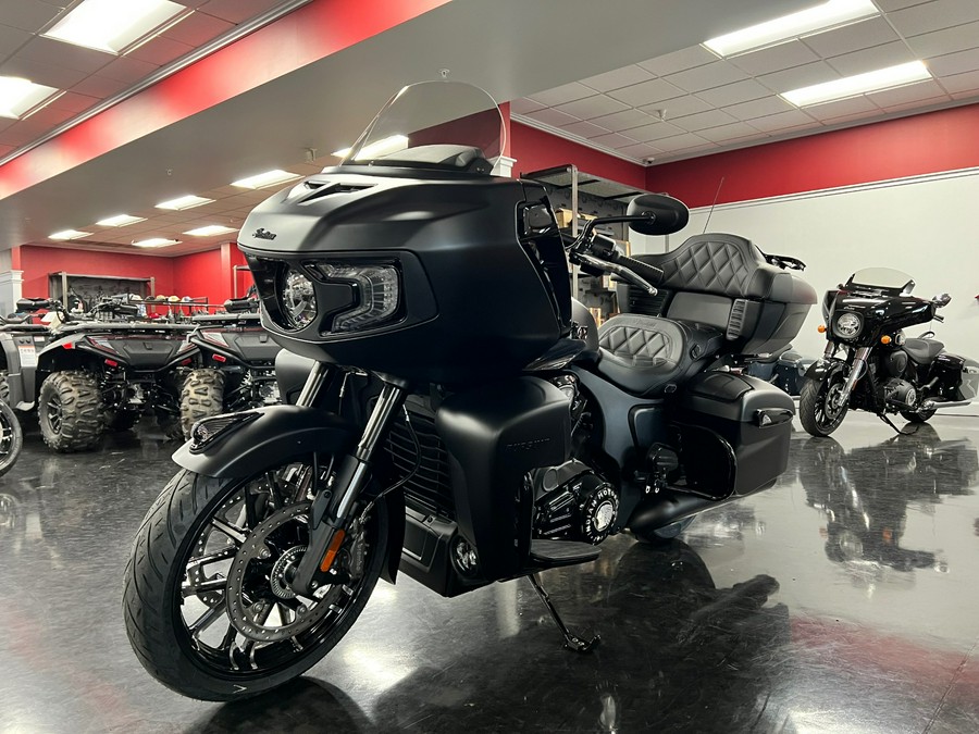 2025 Indian Motorcycle Pursuit® Dark Horse®