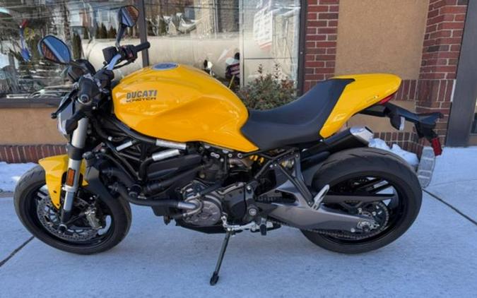 2018 Ducati Monster 821 Yellow
