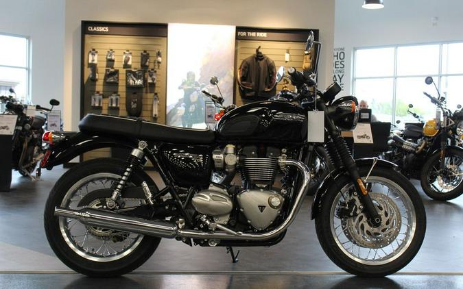 2023 Triumph Bonneville T120 Review [The Spirit of ’59 Continues]