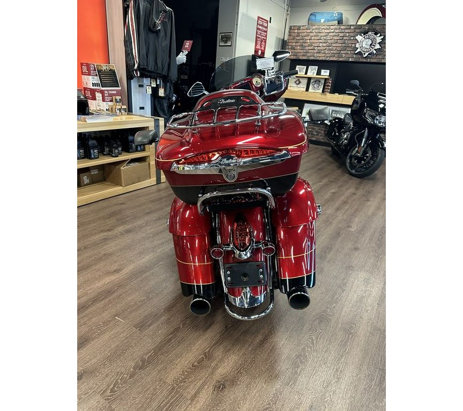 2019 Indian Motorcycle® Roadmaster® Elite Wildfire Red Candy/Thunder Black Crystal/24k Gold