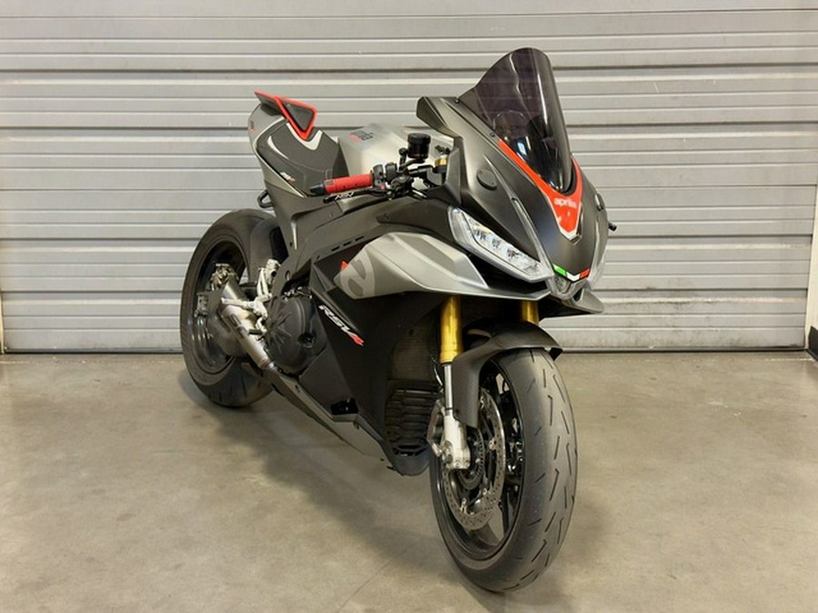 2022 Aprilia RSV4 1100