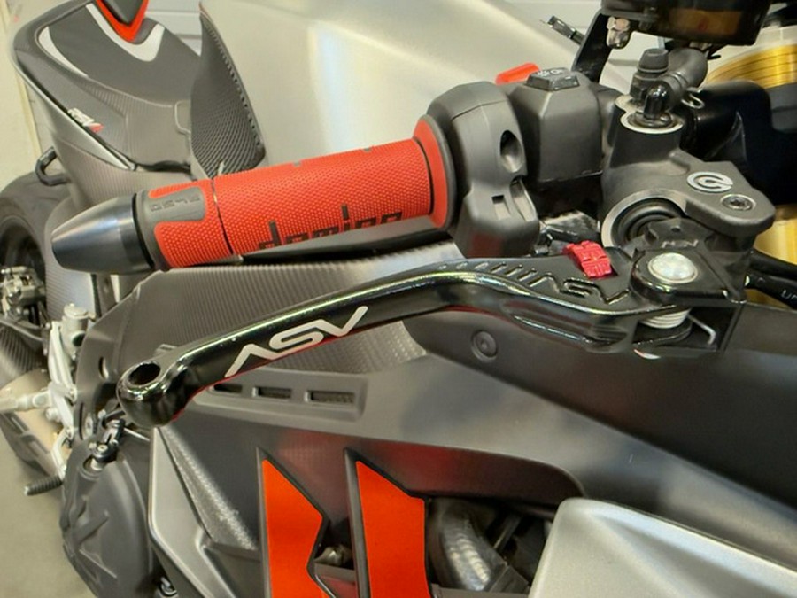 2022 Aprilia RSV4 1100