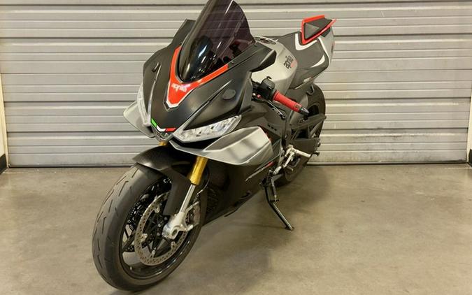 2022 Aprilia RSV4 1100