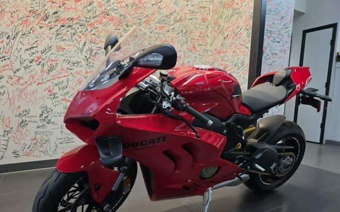 2022 Ducati Panigale V4 V4