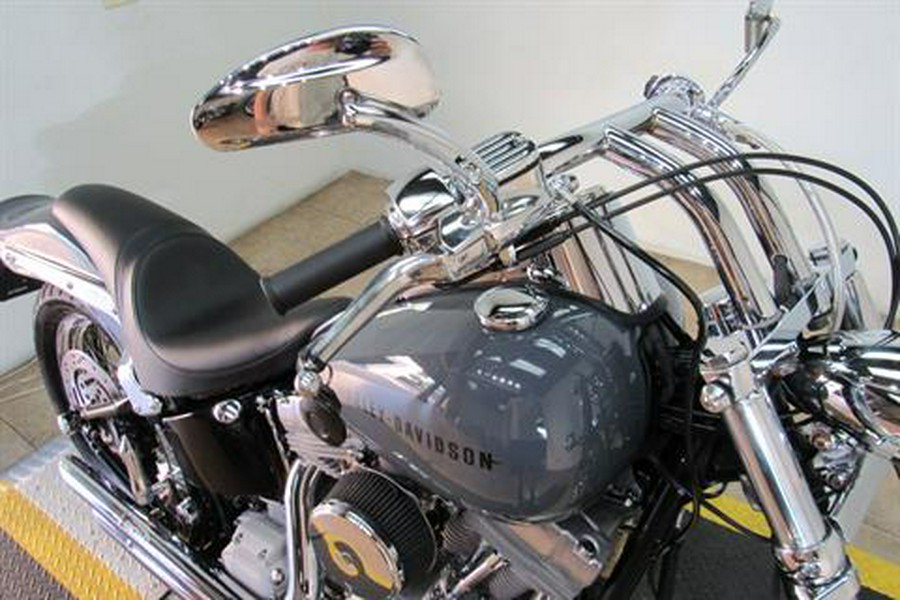 2004 Harley-Davidson FXST/FXSTI Softail® Standard