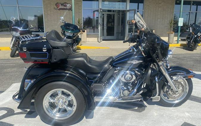 2011 Harley-Davidson FLHTCU - Ultra Classic Electra Glide