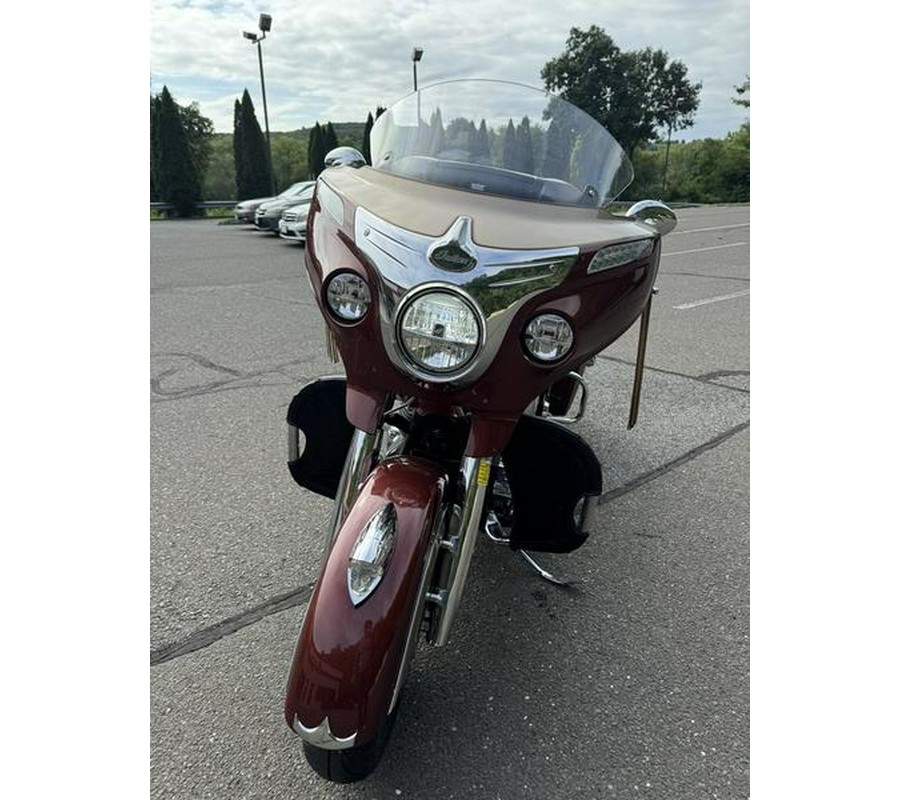 2020 Indian Motorcycle® Chieftain® Classic Icon Series Burnished Metallic/Sandstone Metallic