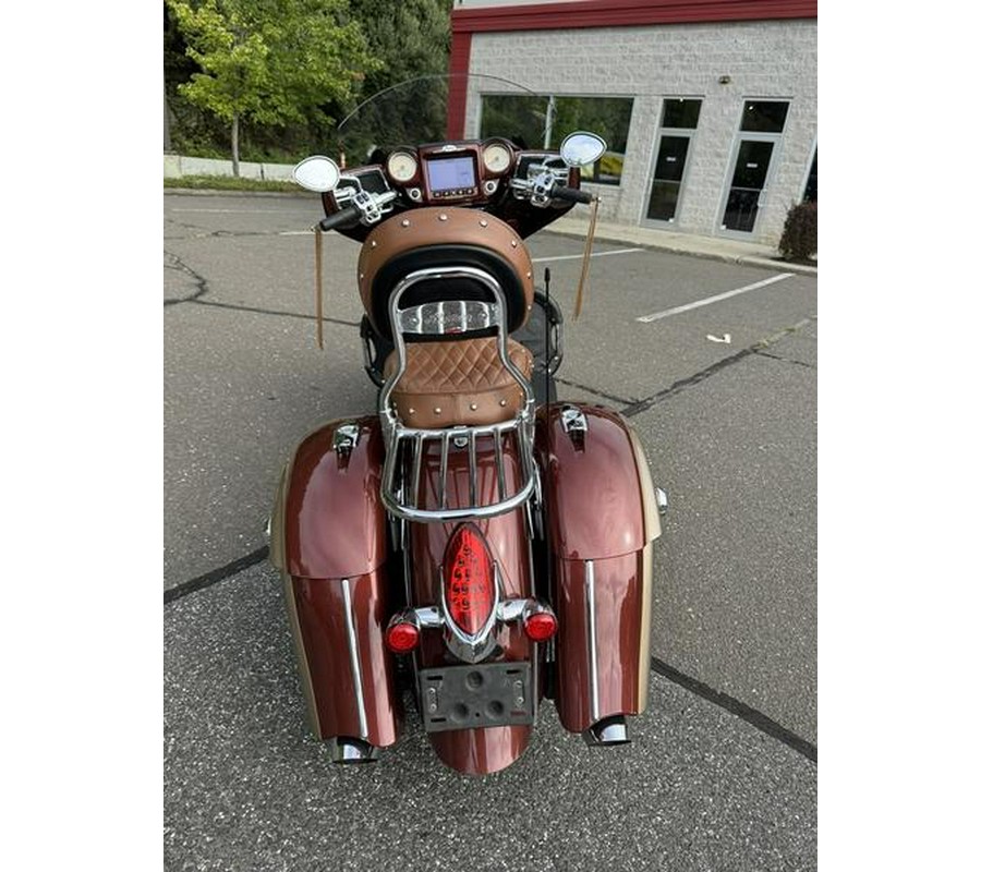 2020 Indian Motorcycle® Chieftain® Classic Icon Series Burnished Metallic/Sandstone Metallic