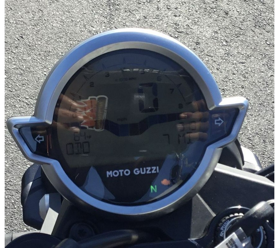 2024 Moto Guzzi V7 Special Edition