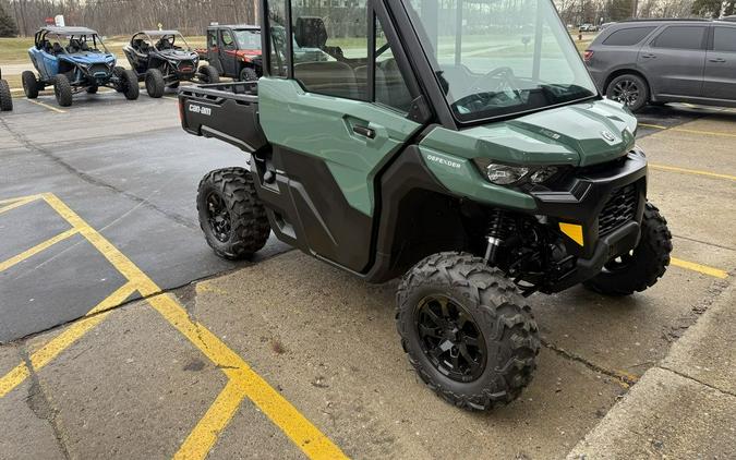 2026 Can-Am® Defender DPS CAB HD9 Compass Green