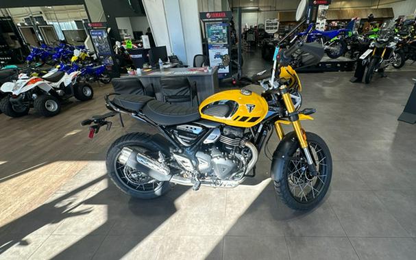 2026 Triumph Scrambler 400 XC