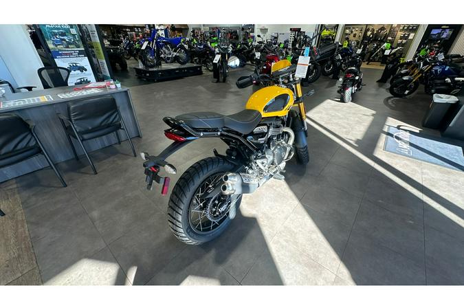 2026 Triumph Scrambler 400 XC