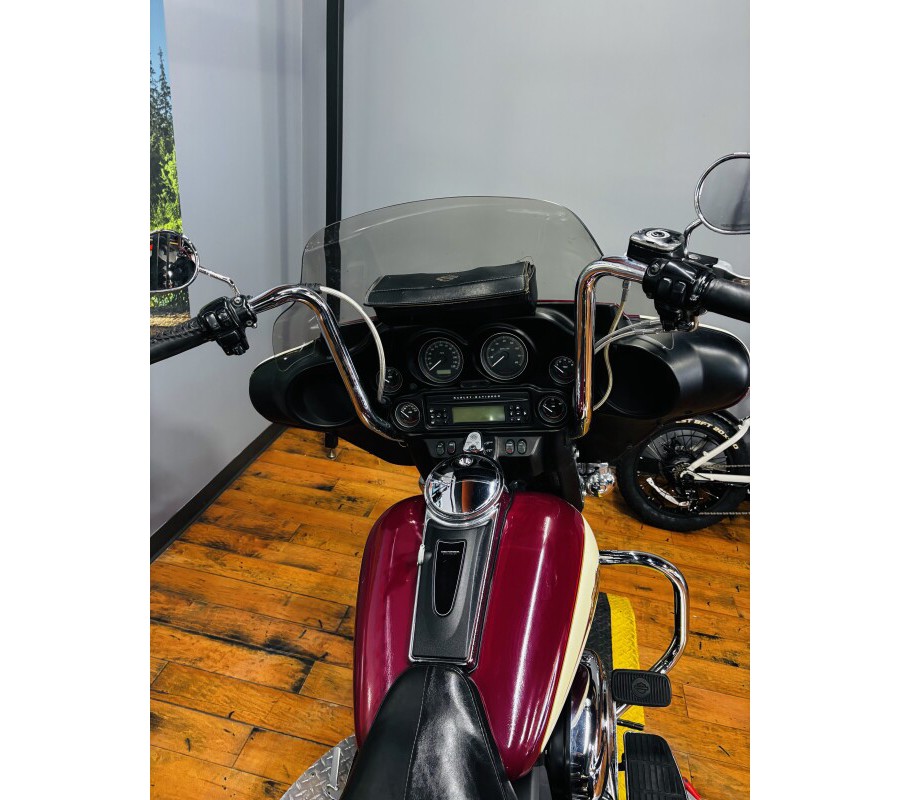 2007 Harley-Davidson® Electra Glide® Ultra Classic® BURG/CREME/GOLD