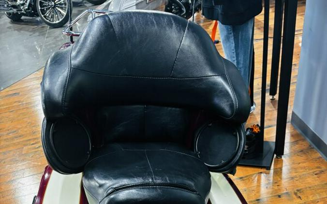 2007 Harley-Davidson® Electra Glide® Ultra Classic® BURG/CREME/GOLD