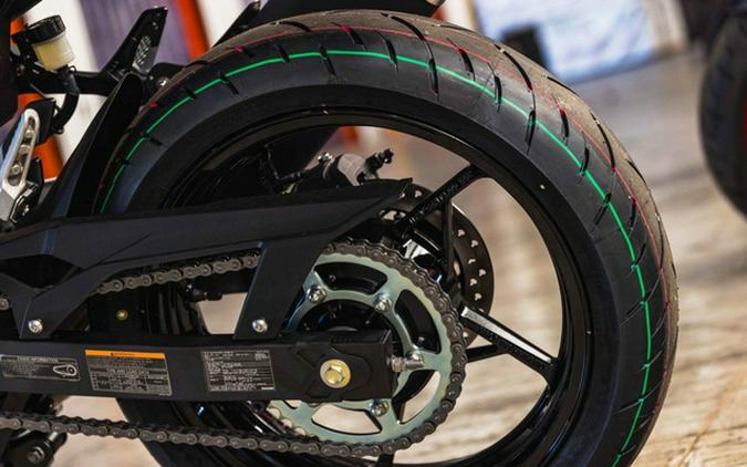 2026 Kawasaki Ninja 500 ABS Metallic Yellowish GreenEbony