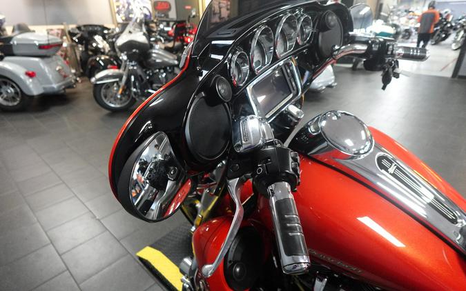 2017 Harley-Davidson Street Glide Special FLHXS