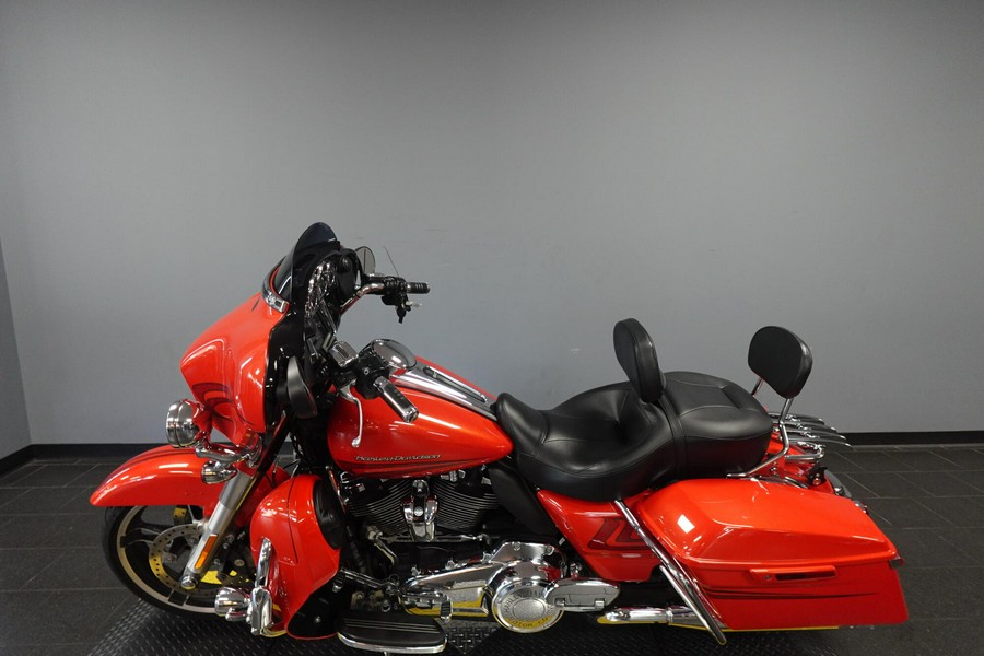 2017 Harley-Davidson Street Glide Special FLHXS