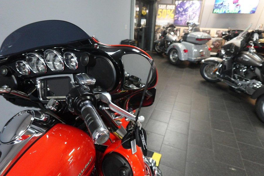 2017 Harley-Davidson Street Glide Special FLHXS