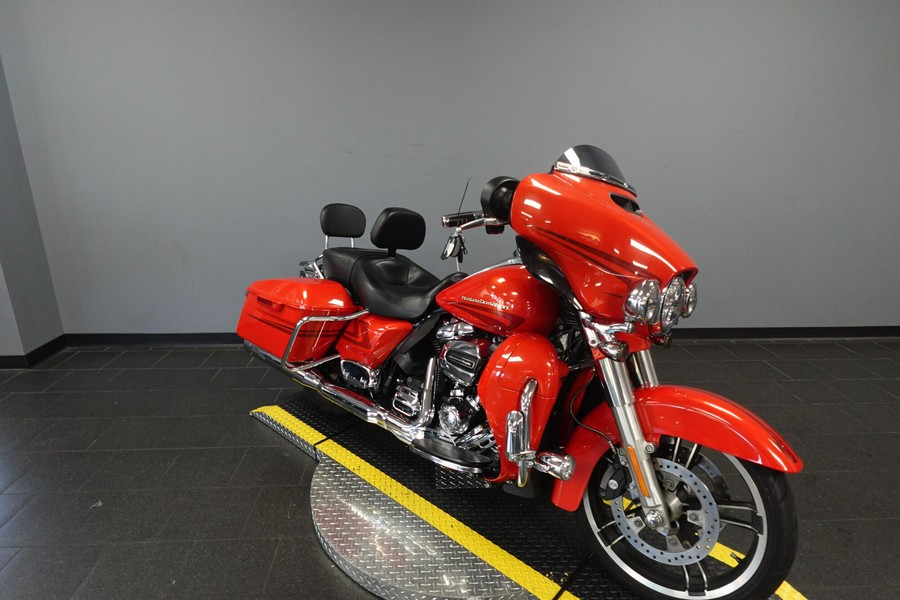 2017 Harley-Davidson Street Glide Special FLHXS