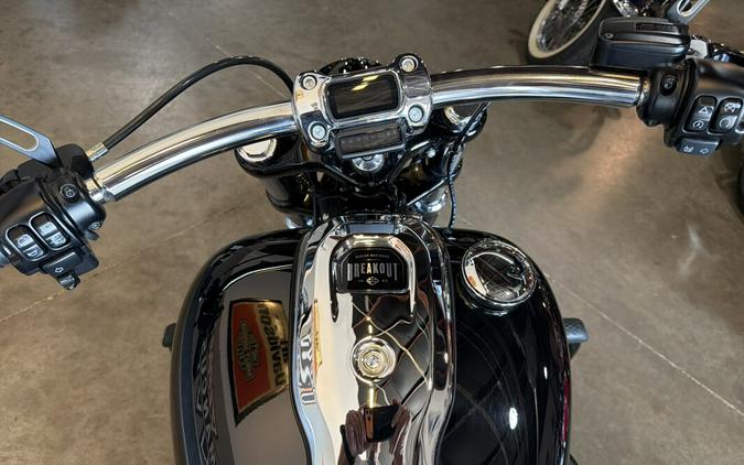 2024 Harley-Davidson® Breakout™ 117 FXBR