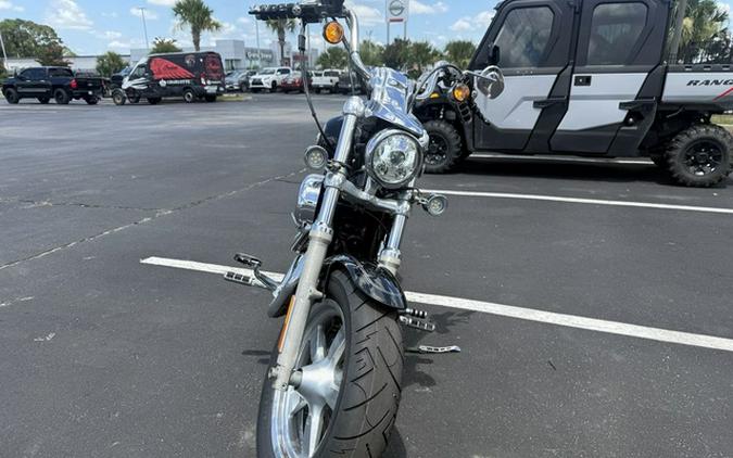 2013 Harley-Davidson Sportster XL1200C - 1200 Custom