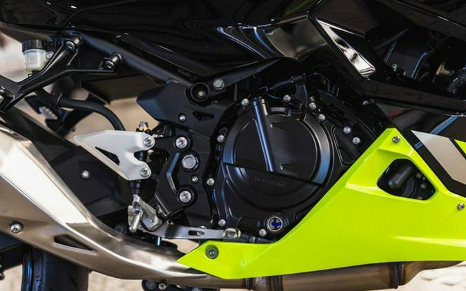2026 Kawasaki Ninja 500 ABS Metallic Yellowish GreenEbony