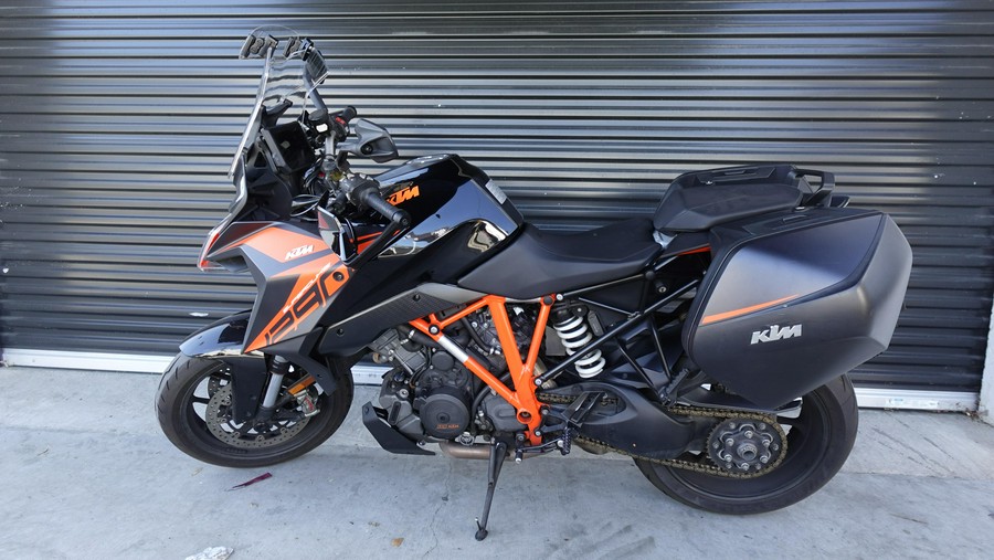 2020 KTM 1290 SUPER DUKE GT