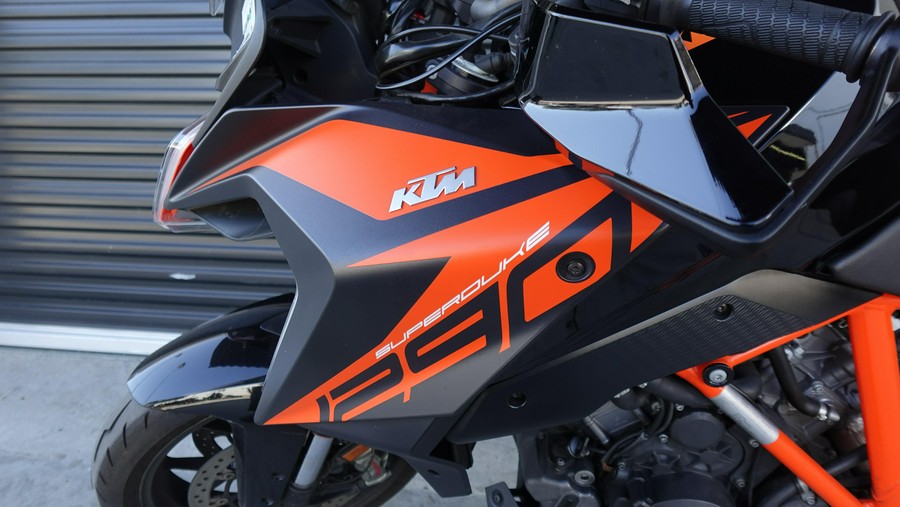 2020 KTM 1290 SUPER DUKE GT