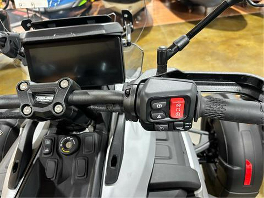 2025 Can-Am Canyon XT