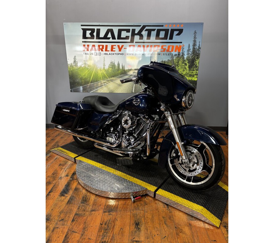 2012 HD FLHX103 BIG BLUE PEARL