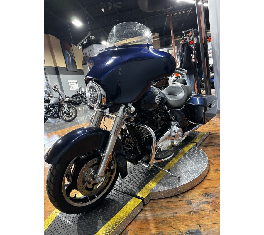 2012 HD FLHX103 BIG BLUE PEARL