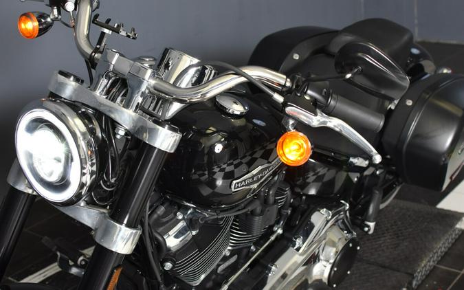 2020 Harley-Davidson Sport Glide Vivid Black FLSB