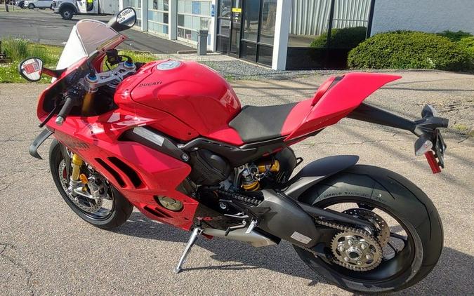 2024 Ducati Panigale V4 S Red