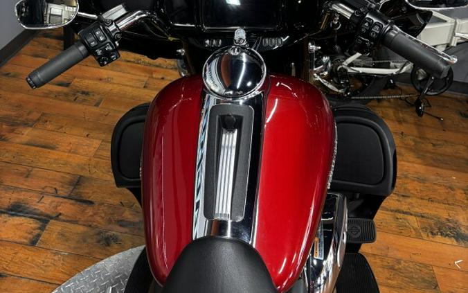 2019 Harley-Davidson® Ultra Limited WKDRED/TWTDCHRY W/PINSTRIPE