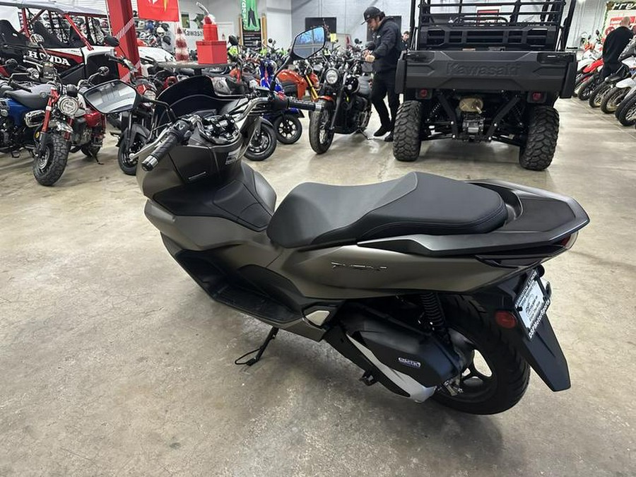 2023 Honda® PCX