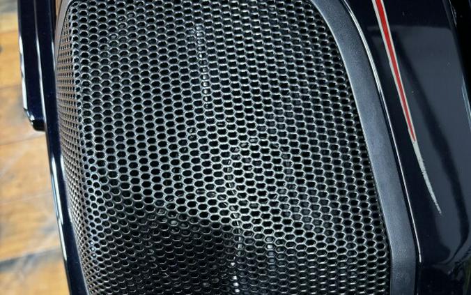 2022 Harley-Davidson® CVO™ Street Glide® BLUE STEEL