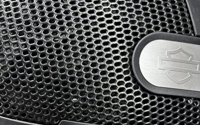 2022 Harley-Davidson® CVO™ Street Glide® BLUE STEEL