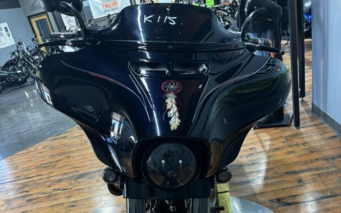 2022 Harley-Davidson® CVO™ Street Glide® BLUE STEEL